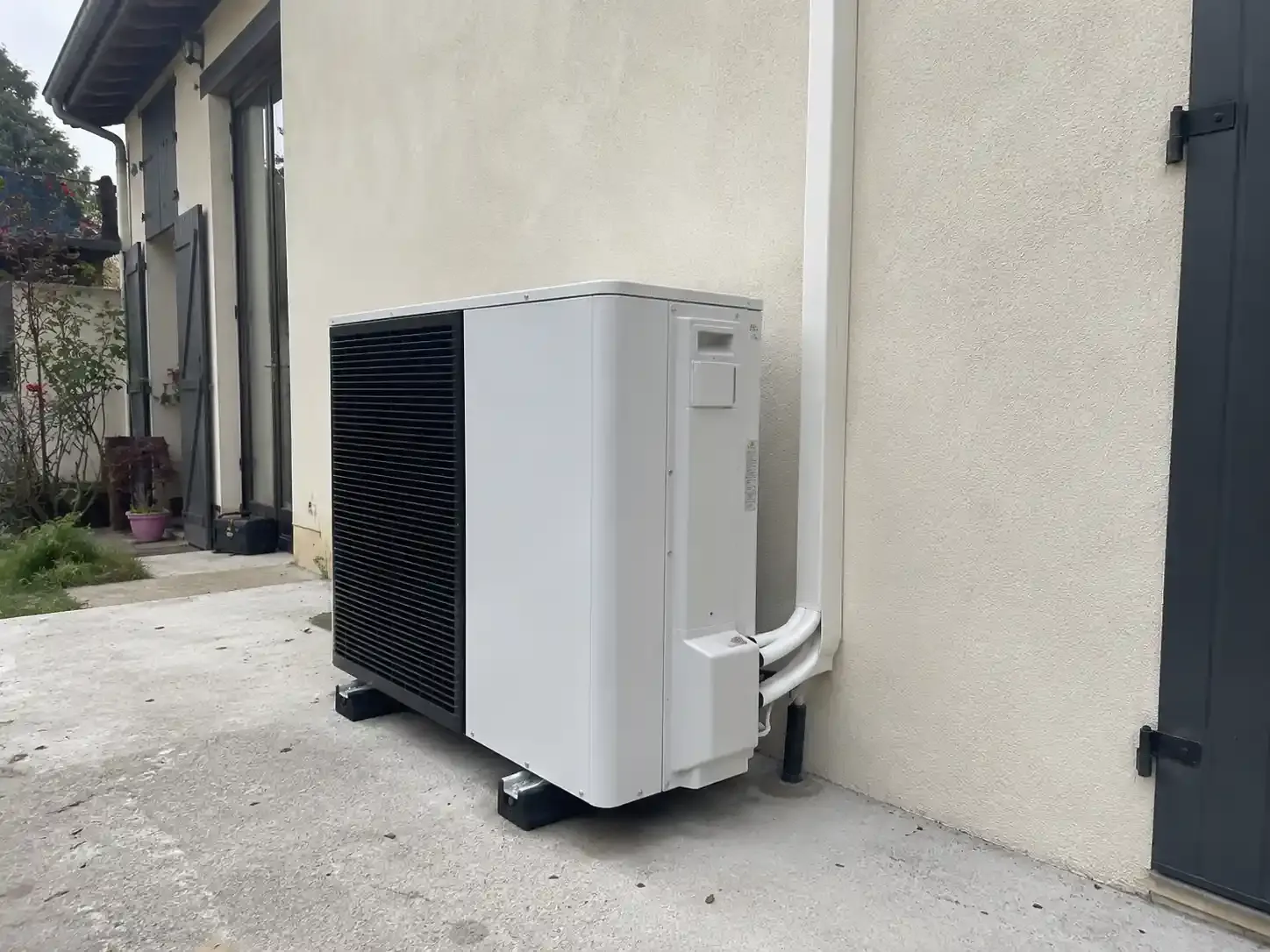 Image installation pompe a chaleur 4 hexagone pac